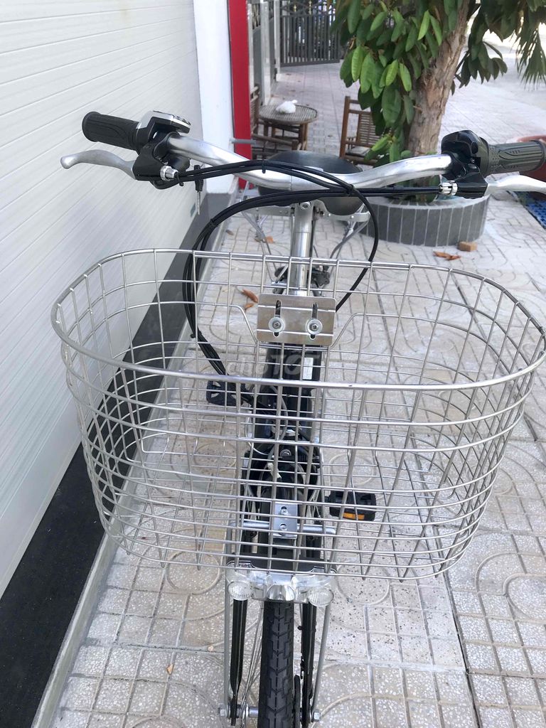 xe đạp điện nội địa Nhật yamaha vặn ga chạy