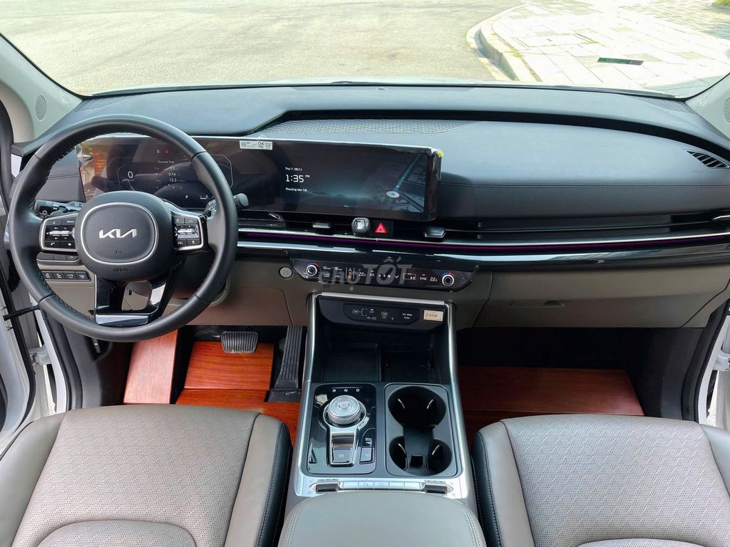 Kia Carnival Premium 2.2D 8S 2025 - 45000 km. Mua bán Ô tô tại Quận Tân Bình Tp Hồ Chí Minh được đăng bởi ĐỨC XE LƯỚT hình 7