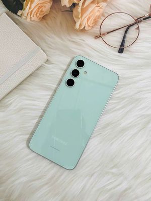 Galaxy S23 FE hàng VN nguyên rin all. BH Dài ạ. Mua bán Điện thoại tại Thành phố Huế Thừa Thiên Huế được đăng bởi Chuyên Hàng Công Ty Giá Rẻ FPT Và TGDD