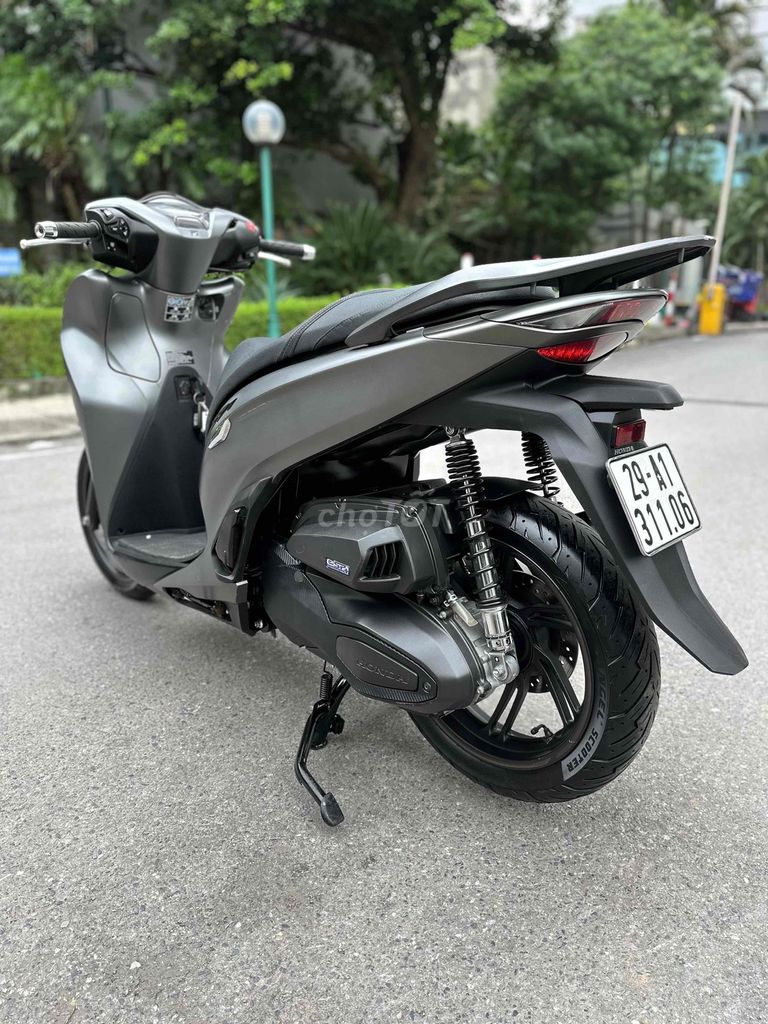 Honda SH 2025!! 350i nhập khẩu ý / chạy lướt.. Mua bán Xe máy tại Quận Hoàng Mai Hà Nội được đăng bởi Xe Máy Quân Oanh  hình 5