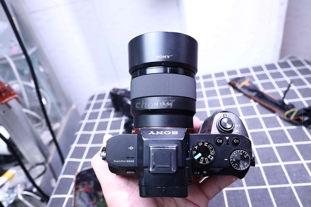 Máy ảnh Sony A7 Mark 2 + lens FE 50 F1.8 Đen. Mua bán Máy ảnh, Máy quay tại Thành phố Thuận An Bình Dương được đăng bởi Nguyễn Đình Tú hình 1