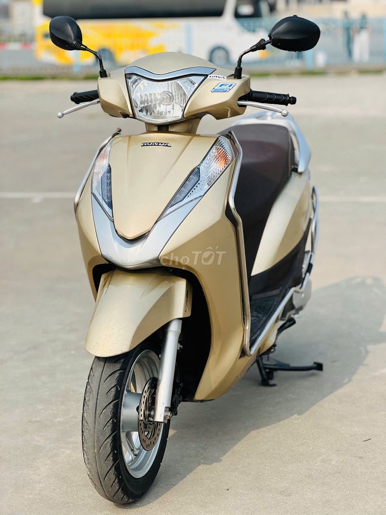 HONDA LEAD 125 FI MÀU KEM CHÍNH CHỦ NGUYÊN ZIN