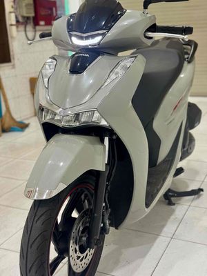 ShVN 150 đk 2022 odo 11.000 chính chủ công chứng