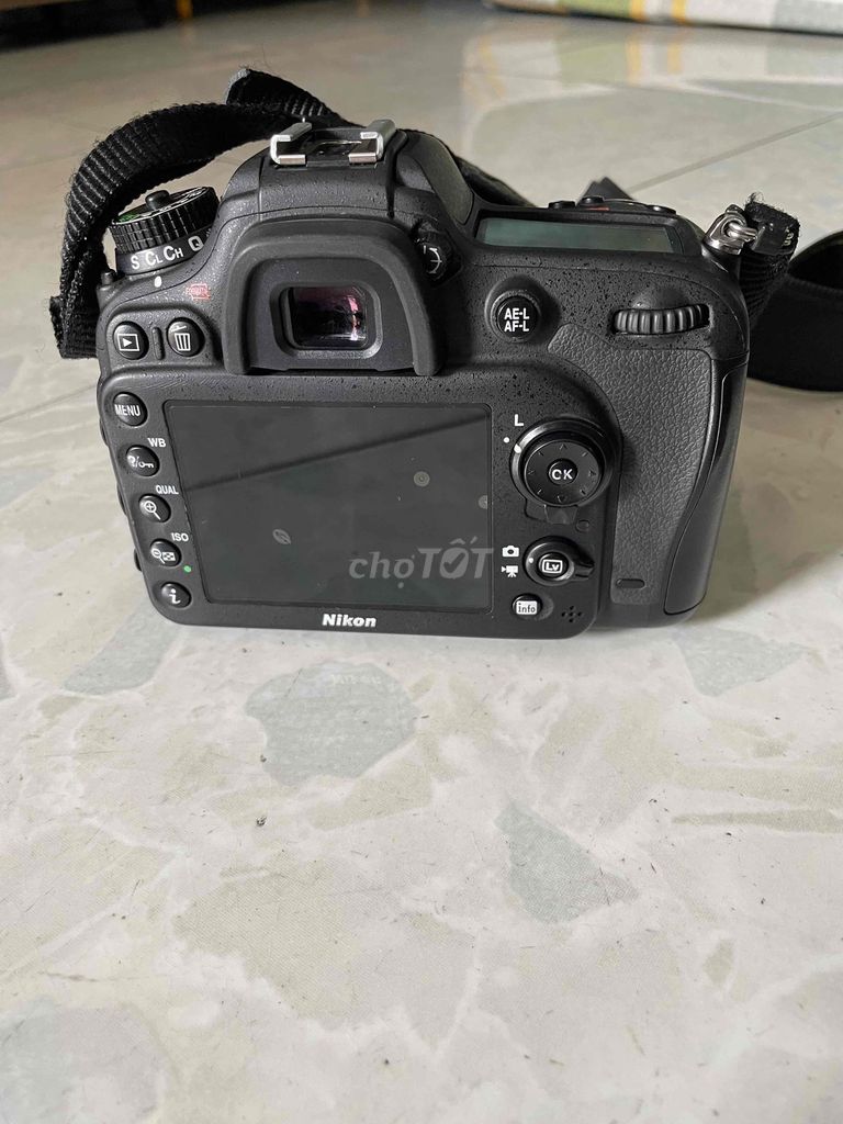 Nikon D7100 len 18-105 VR đẹp