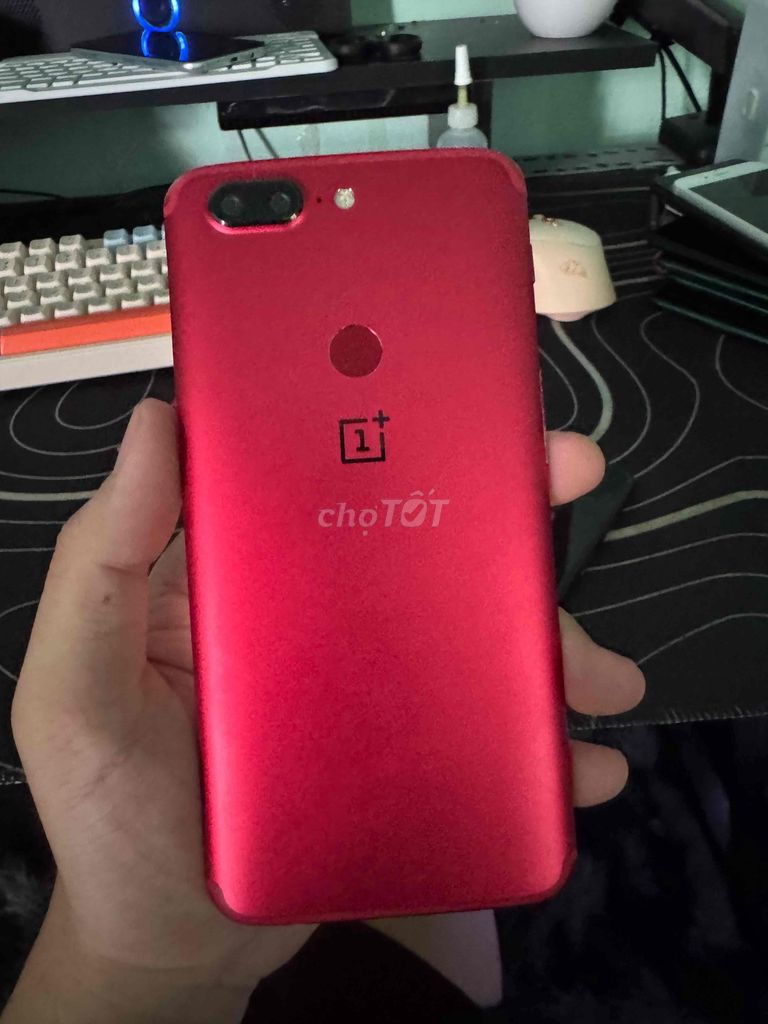 Gaming Oneplus 5/5T Snapdragon 835 64GB Đỏ, Đen. Mua bán Điện thoại tại Thành phố Bạc Liêu Bạc Liêu được đăng bởi TUSTORE hình 1