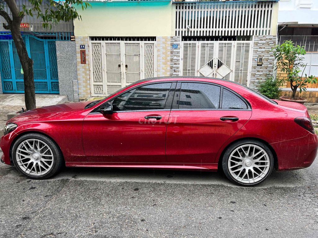 Mercedes Benz C Class 2016 C300 AMG - 7000000000 k