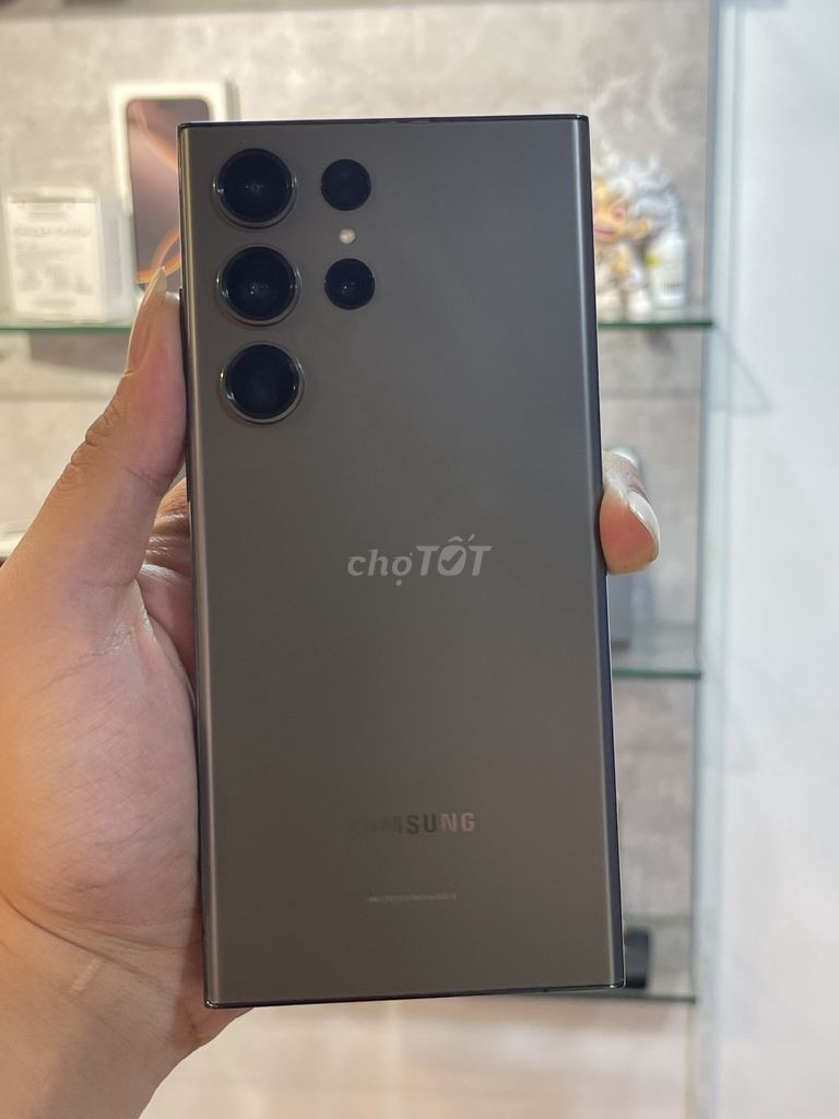 Samsung S23 Ultra 256GB Xám 98%. Mua bán Điện thoại tại Quận 3 Tp Hồ Chí Minh được đăng bởi Tuấn 2hand Store hình 1