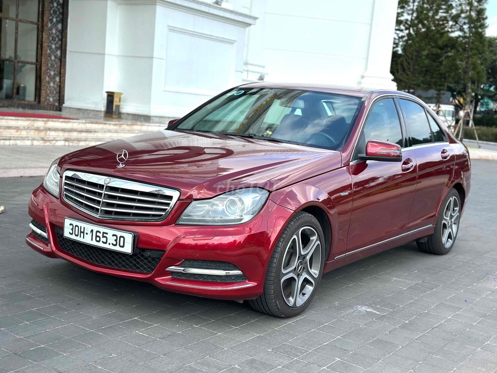 BÁN MER C250 2011 CHẤT LƯỢNG CAO ***. Mua bán Ô tô tại Quận Long Biên Hà Nội được đăng bởi Em Minh hình 3