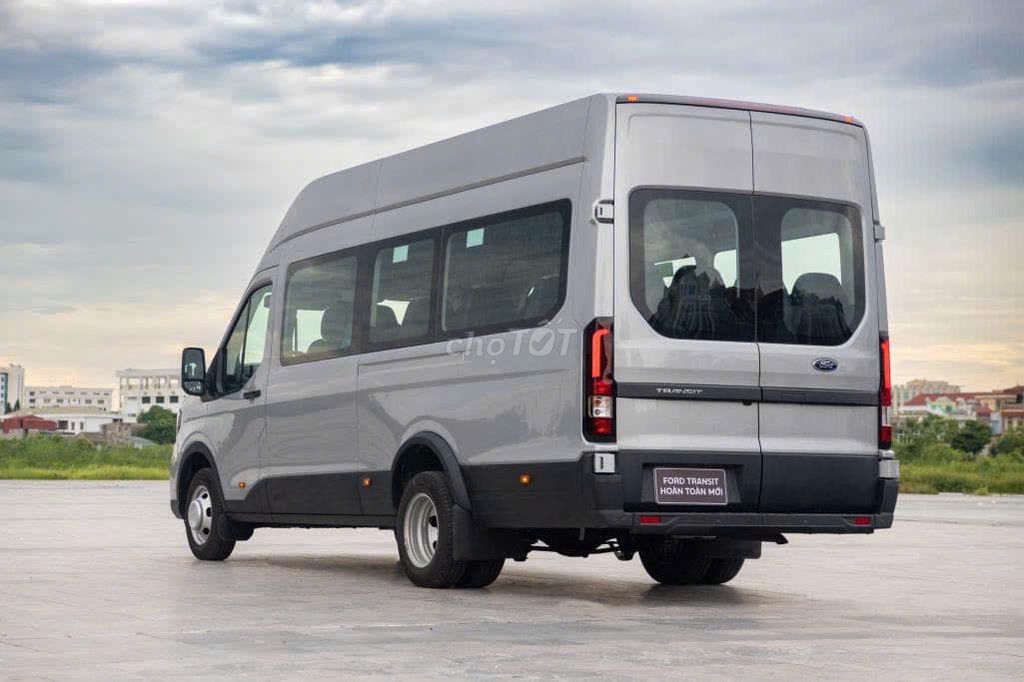 Ford Transit 18c Bạc,trắng giá tốt giao ngay. Mua bán Ô tô tại Quận Bình Tân Tp Hồ Chí Minh được đăng bởi Khiêm Ford Phú Mỹ hình 3
