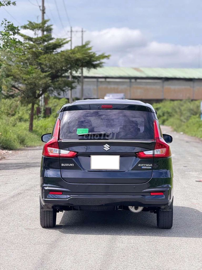 Suzuki Ertiga Hybrid 2022 Черный