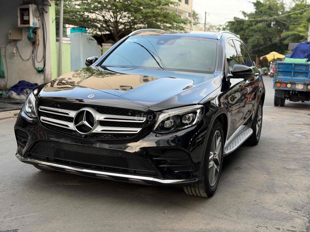 Mercedes-Benz GLC300 2019 Form mới Đen 78000 km. Mua bán Ô tô tại Quận 7 Tp Hồ Chí Minh được đăng bởi Thông Sport  hình 3