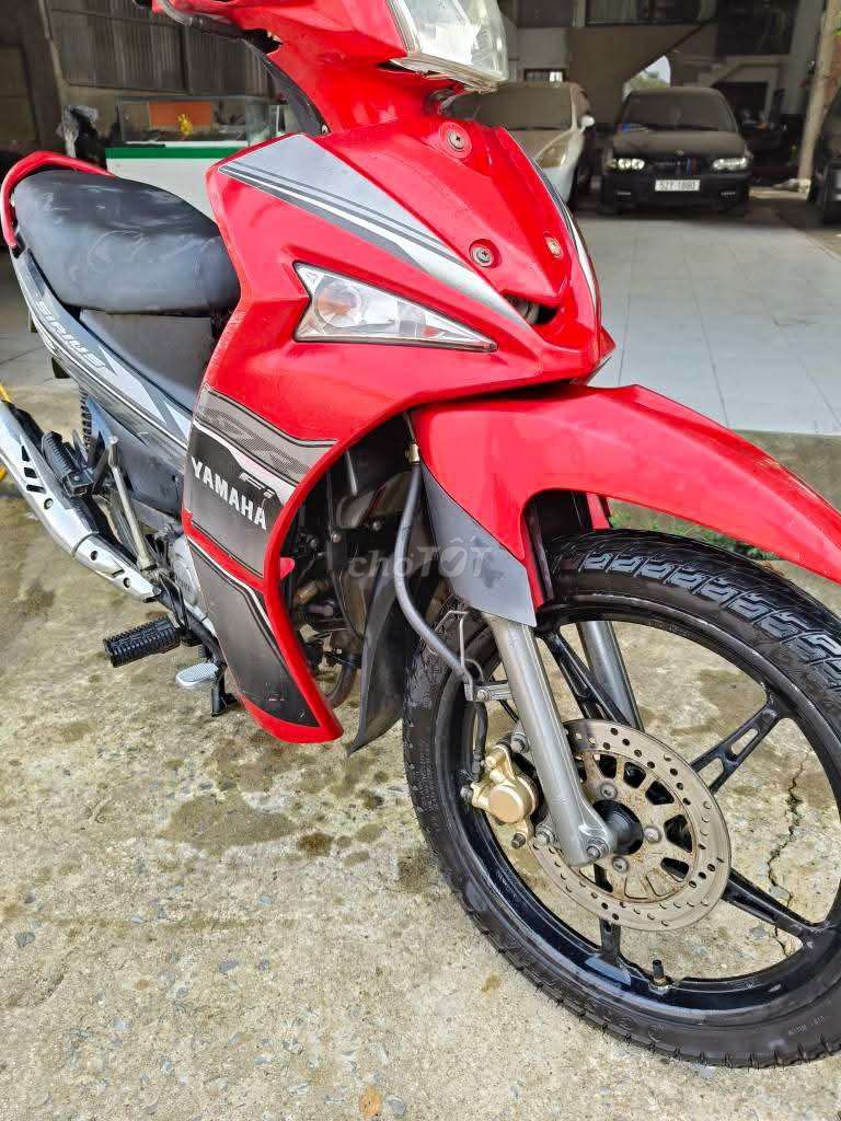 Автомат Yamaha Sirius RC красный
