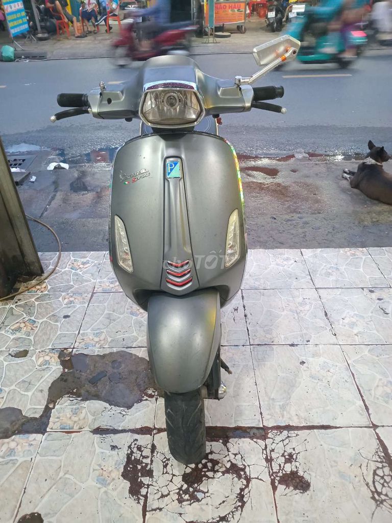 Piaggio Vespa Sprint Xám. Mua bán Xe máy tại Quận Bình Tân Tp Hồ Chí Minh được đăng bởi Cường phát  hình 1