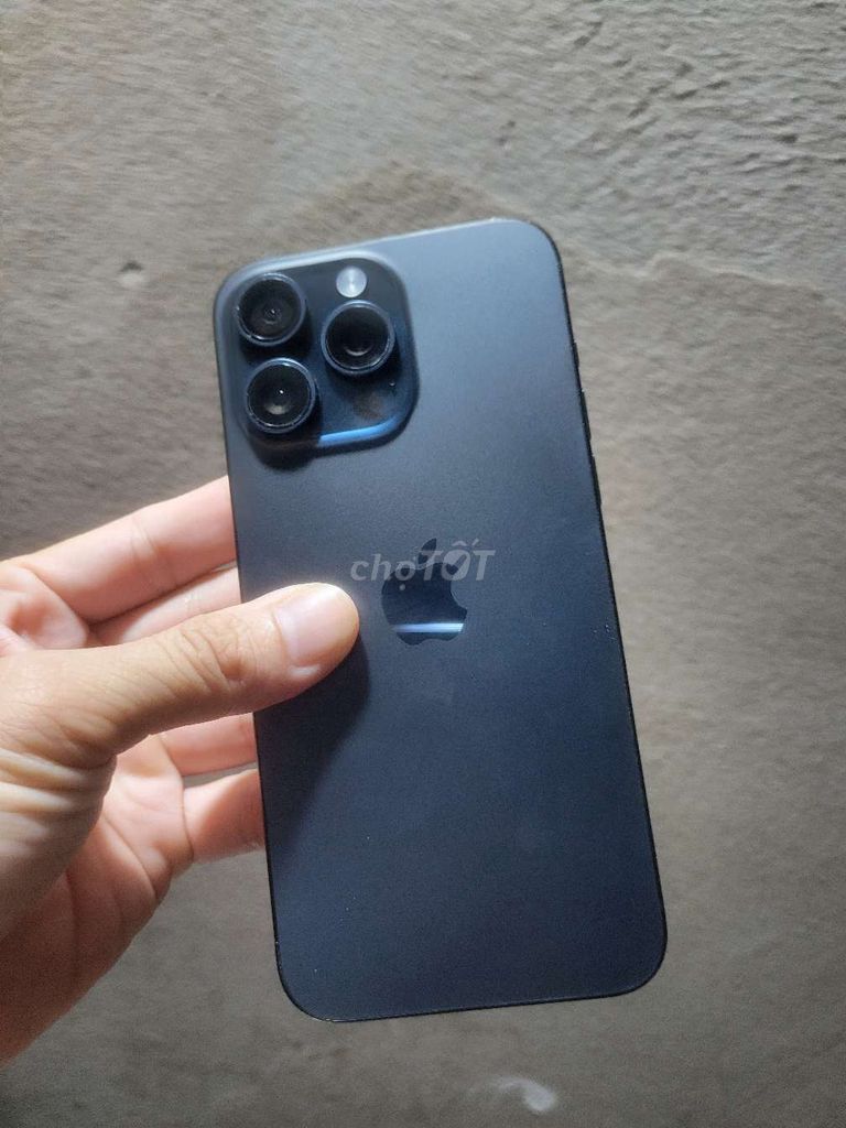 Apple iPhone 15 Pro Max Đen Đã sử dụng. Mua bán Điện thoại tại Huyện Châu Thành Tiền Giang được đăng bởi Cầm đồ thanh lý  hình 1