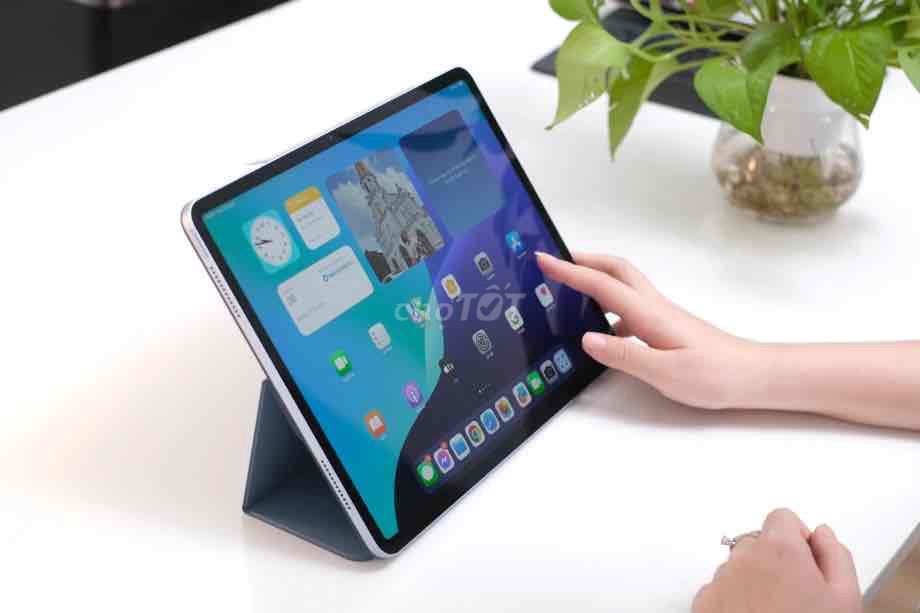 Apple iPad Air 6 M2 128GB Tím. Mua bán Máy tính bảng tại Huyện Tân Hưng Long An được đăng bởi Trần Đạt hình 1