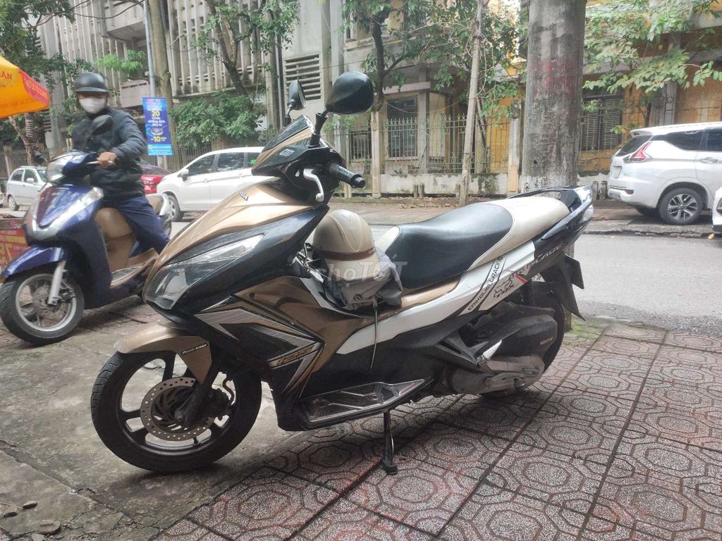 Cần bán xe Ab 2014 chính chủ - xe zin 100% 1 chủ. Mua bán Xe máy tại Thành phố Thái Bình Thái Bình được đăng bởi Lê Anh Tuấn hình 1