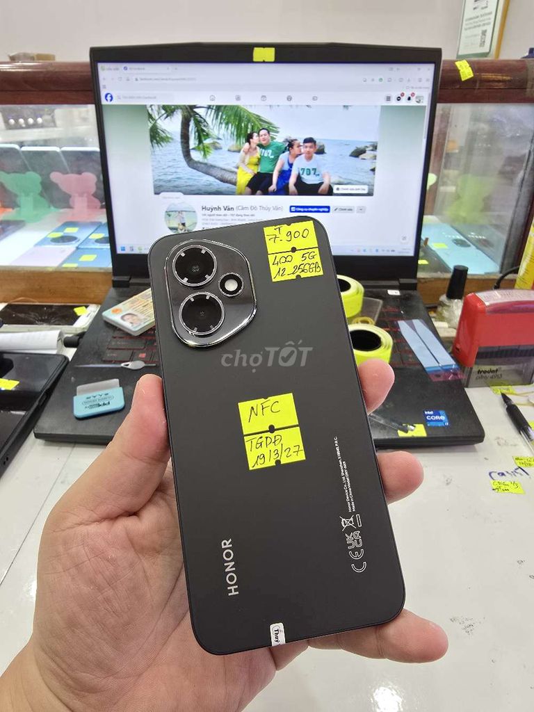 Honor 400 5G - Chính Hãng. Mua bán Điện thoại tại Thành phố Long Xuyên An Giang được đăng bởi Facebook Cầm Đồ Thúy Vân hình 1