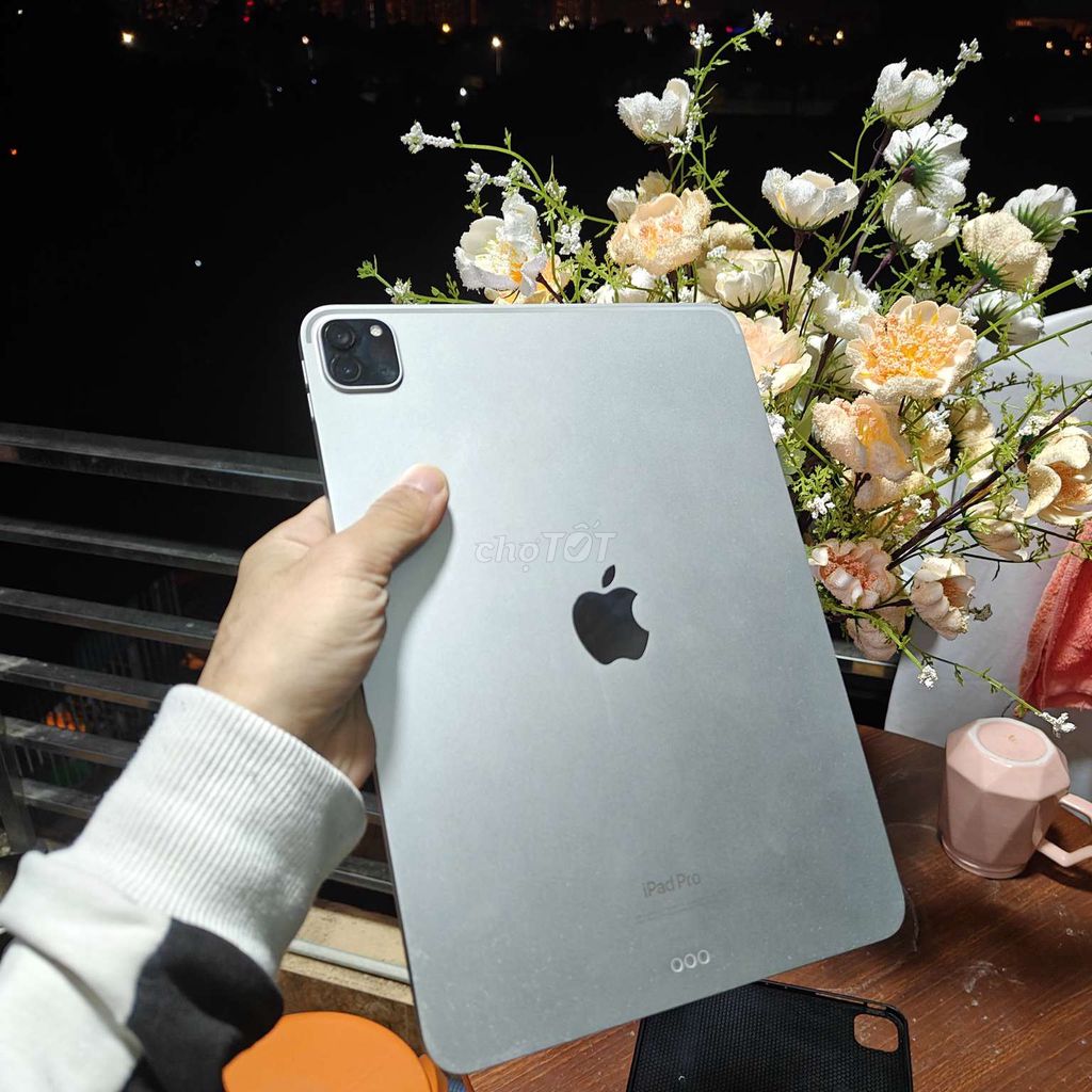 Apple iPad Pro 128GB Bạc. Mua bán Máy tính bảng tại Quận Nam Từ Liêm Hà Nội được đăng bởi luan le hình 1