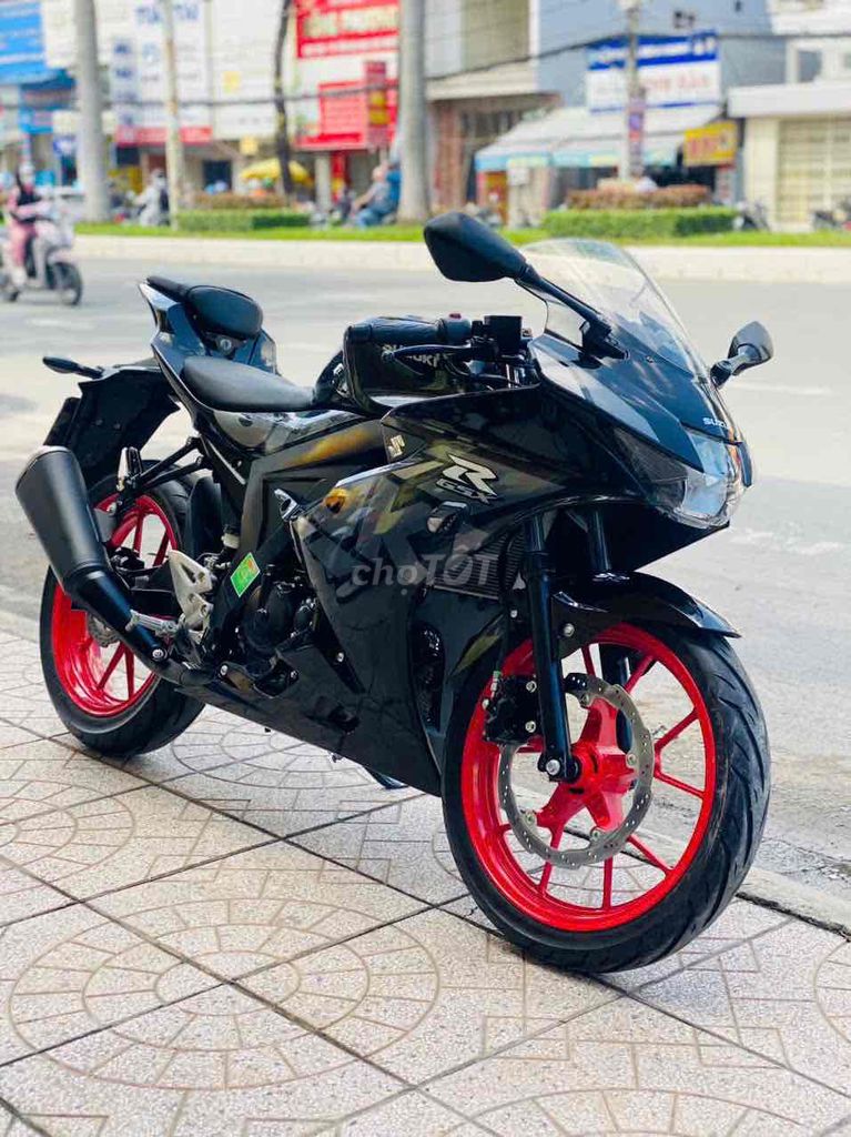 Suzuki GSX-R150 2023 Đen 6000 km. Mua bán Xe máy tại Quận Ninh Kiều Cần Thơ được đăng bởi CHXM Tân Liên Hưng 2 hình 8
