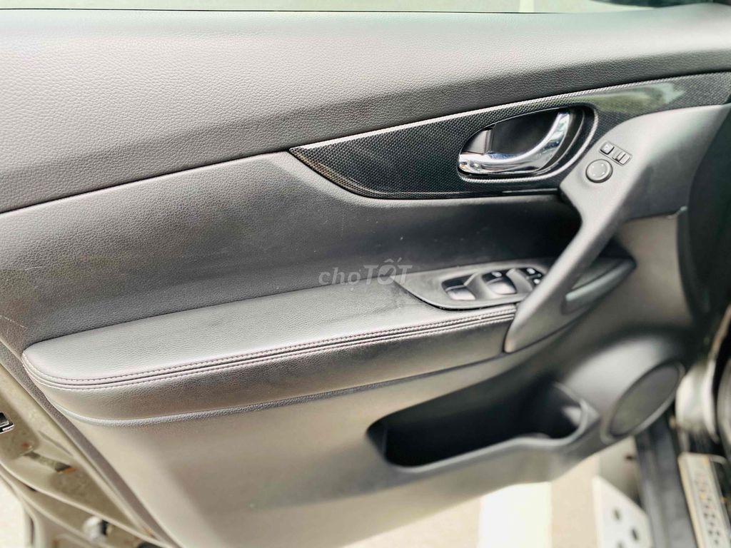 Nissan X trail 2017 2.0 2WD Premium - 100000 km. Mua bán Ô tô tại Quận Hoàng Mai Hà Nội được đăng bởi anh Biên hình 8