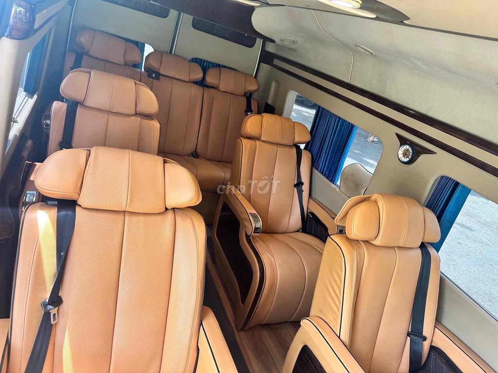 Ford Transit 2018 Limousine 10 chổ rất mới. Mua bán Ô tô tại Thành phố Vũng Tàu Bà Rịa - Vũng Tàu được đăng bởi Lâm hình 13