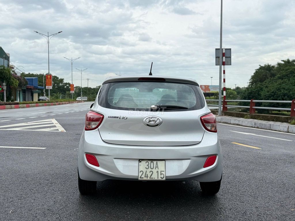 Hyundai i10 2014 số sàn màu bạc. Mua bán Ô tô tại Huyện Yên Khánh Ninh Bình được đăng bởi Đức trí hình 7