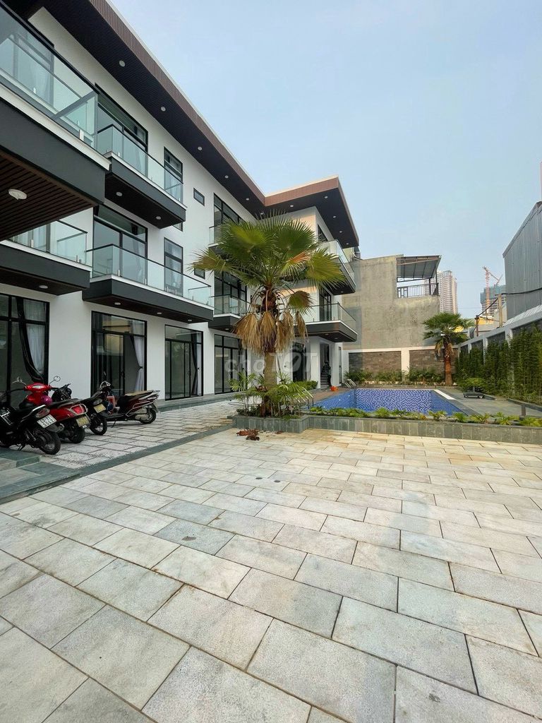 CHO THUÊ Villa new!19 phòng , Hồ Bơi Lớn chuẩn Gần biển Phạm Văn Đồng,