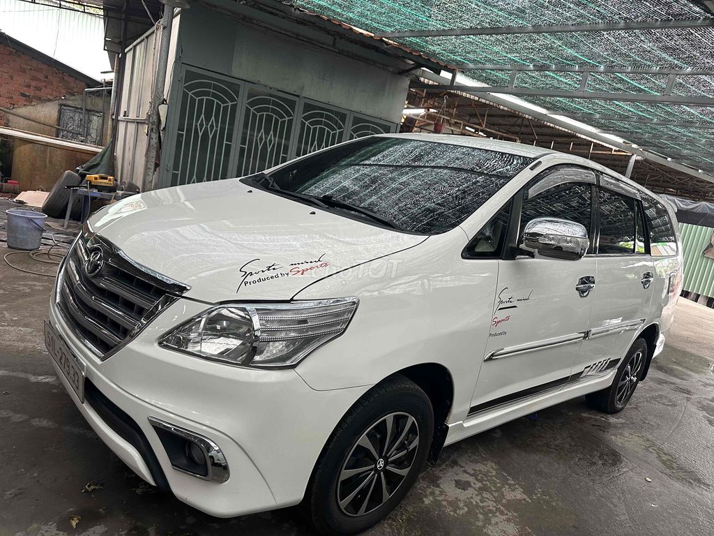 Toyota Innova 2015 - 79 km