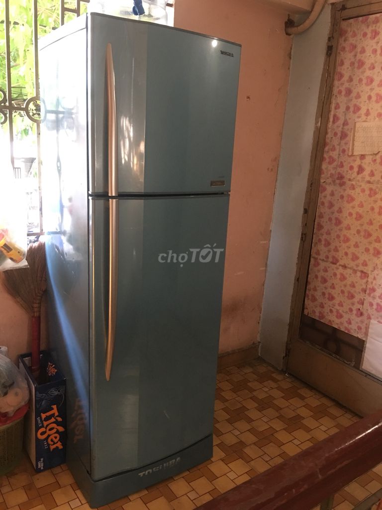 0981654188 - Mình tủ lạnh Toshiba 228L tại 20 đường số4 P8,Q11