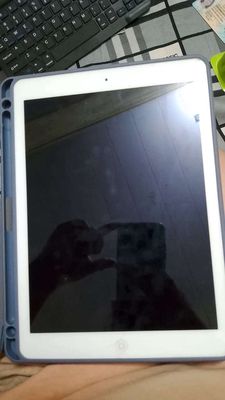 Pass iPad air 1 mới mua đc vài hôm c. Mua bán Máy tính bảng tại Quận Hai Bà Trưng Hà Nội được đăng bởi Minh Hằng