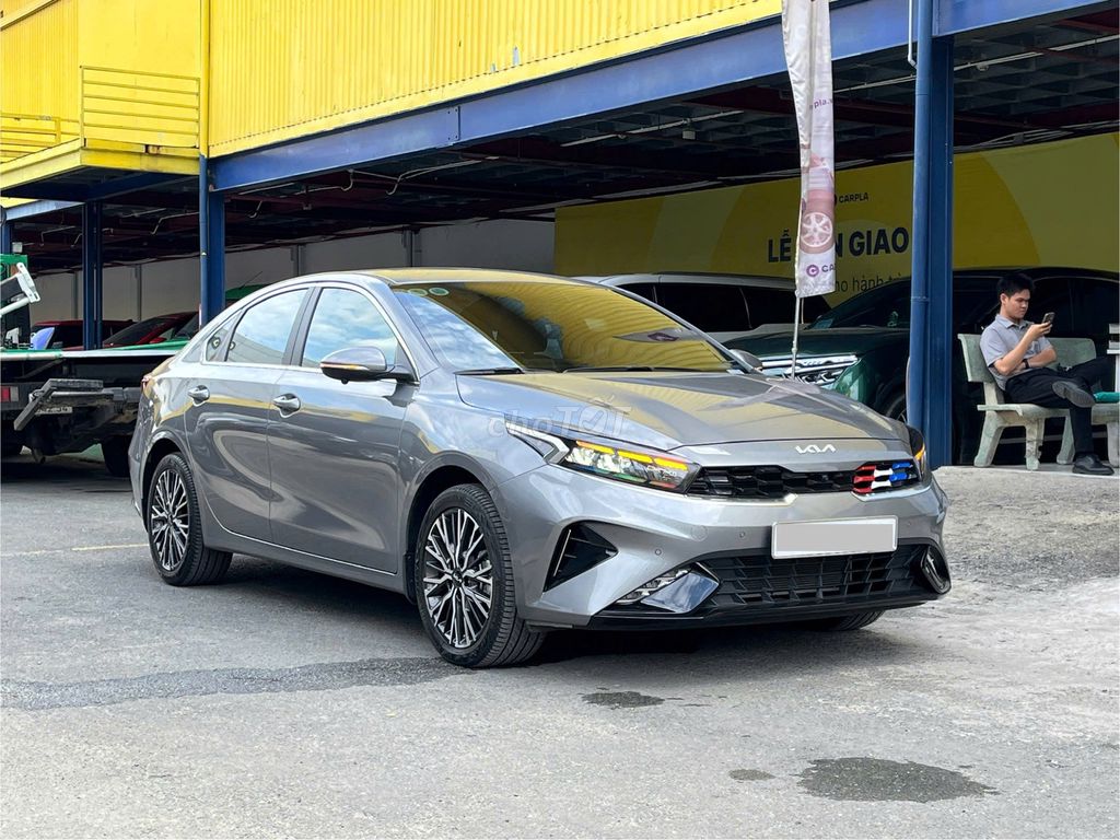 KIA K3 2.0 PREMIUM 2024 GIA ĐÌNH LƯỚT ĐẸP VAY 75%. Mua bán Ô tô tại Quận 5 Tp Hồ Chí Minh được đăng bởi Hiếu hình 2