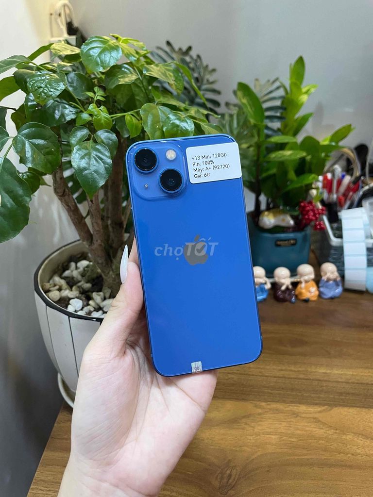iPhone 13 Mini 128GB Blue Zin đẹp keng 99%. Mua bán Điện thoại tại Huyện Hóc Môn Tp Hồ Chí Minh được đăng bởi Luân Hoài hình 1