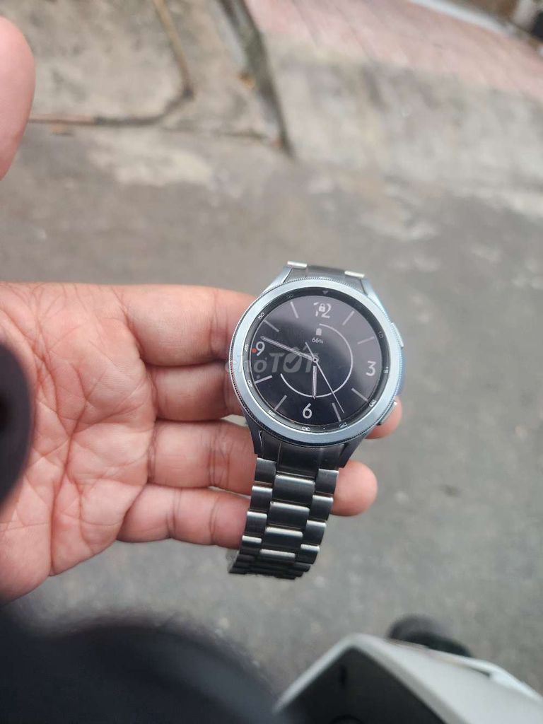 Samsung Watch 4 Classic 46mm Bạc. Mua bán Thiết bị đeo thông minh tại Quận Bình Tân Tp Hồ Chí Minh được đăng bởi không ba năm bảy bảy chín chín bảy không không  hình 1