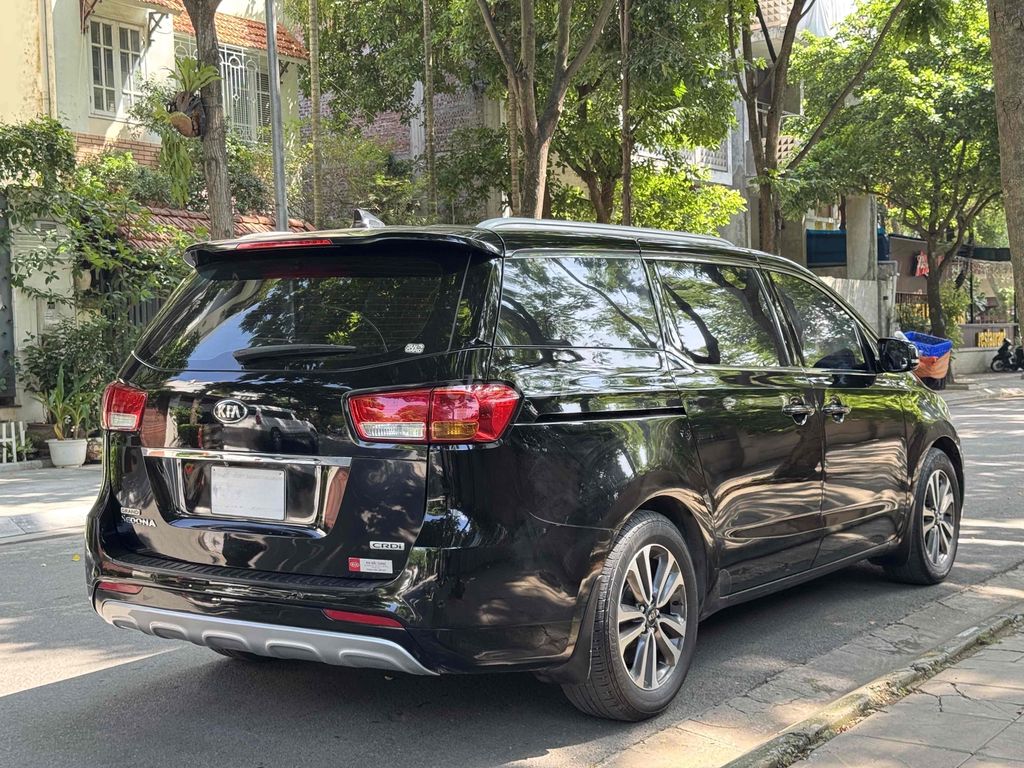 Kia Sedona 2018 2.2 DATH Full dầu 1 chủ máy zin. Mua bán Ô tô tại Quận Cầu Giấy Hà Nội được đăng bởi Tô Văn Tiến hình 4