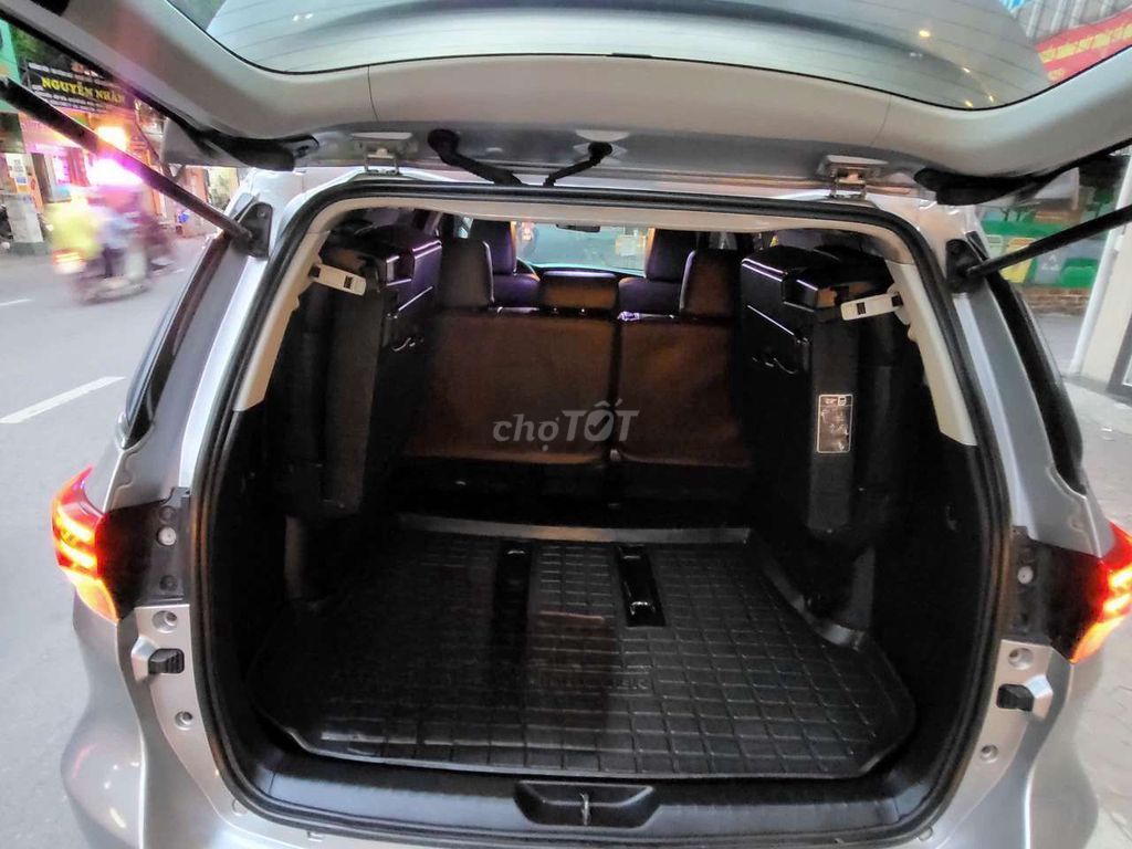 FORTUNER 2.4G Máy Dầu Số Sàn sx18ĐkLđ 2019 Mới 98%. Mua bán Ô tô tại Quận 11 Tp Hồ Chí Minh được đăng bởi A Long hình 8