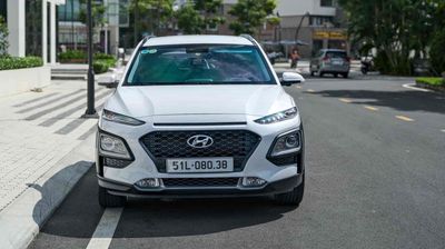 Hyundai Kona 2021 2.0 AT  - 14000 km