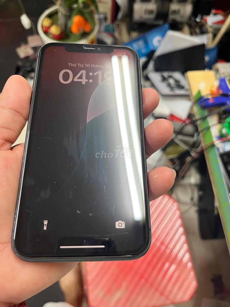 Apple iPhone 11 64GB Đen Trầy Màn. Mua bán Điện thoại tại Quận 8 Tp Hồ Chí Minh được đăng bởi minhquang hình 1