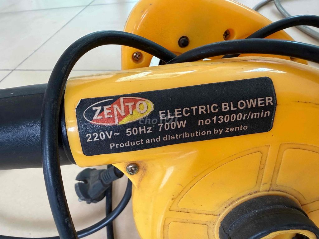 Máy thổi bụi Zento Vàng 700W 220V. Mua bán Nội thất, đồ gia dụng khác tại Thành phố Bắc Ninh Bắc Ninh được đăng bởi The Truong hình 1