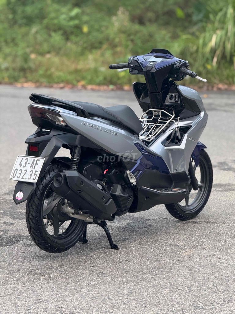 honda- air blade 4vall 2024. Mua bán Xe máy tại Quận Liên Chiểu Đà Nẵng được đăng bởi Mạnh hổ hình 4