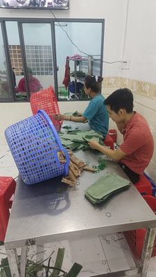 TUYỂN NỮ LĐPT NGỒI GÓI NEM CHẢ TRÉ (có chỉ việc). Việc làm tại Huyện Hóc Môn Tp Hồ Chí Minh được đăng bởi Cơ Sở Thực Phẩm XUÂN TRANG hình 1