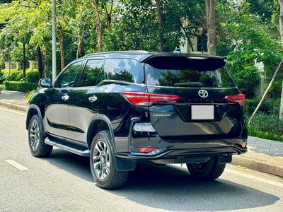 Toyota Fortuner 2020 Legender 2.4AT  - 66000 km. Mua bán Ô tô tại Quận Cầu Giấy Hà Nội được đăng bởi MR tuyền