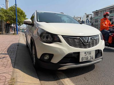 VinFast Fadil Trắng Số tự động