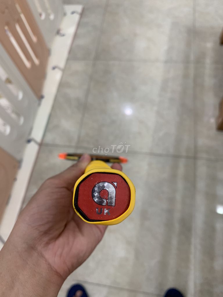 Cần bán vợt cầu lông Apacs