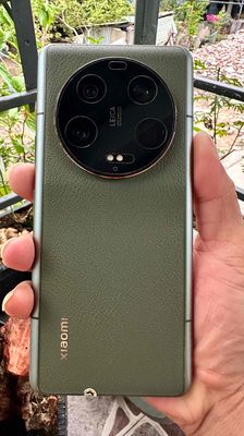 Xiaomi 13 Ultra 16GB Snap 8 gen 2 bộ nhớ 1TB