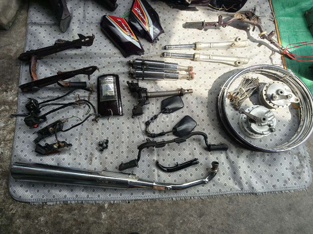 Phụ Tùng Honda Dream Thái Zin Các Loại. Mua bán Phụ tùng xe tại Thành phố Biên Hòa Đồng Nai được đăng bởi Nguyễn Đăng hình 18