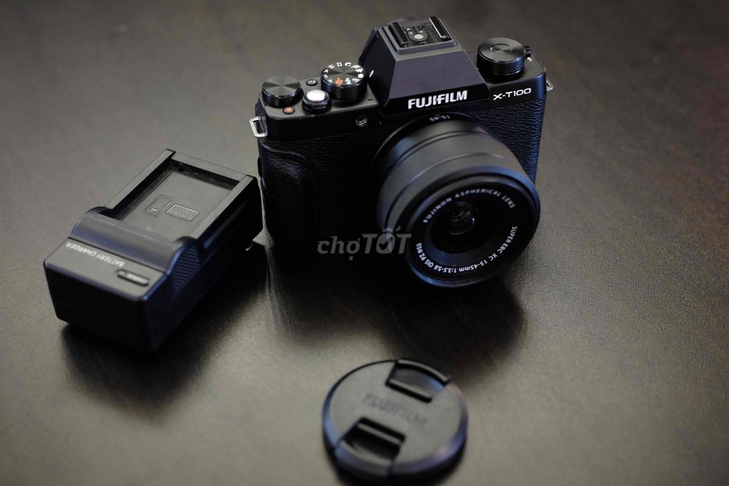 Máy ảnh Fujifilm XT100 Đen 15-45mm. Mua bán Máy ảnh, Máy quay tại Quận Bình Thạnh Tp Hồ Chí Minh được đăng bởi Bảo Bảo hình 1