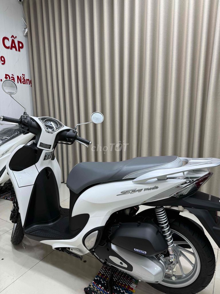 SH mode vừa bấm biển xong mới 100%. Mua bán Xe máy tại Quận Thanh Khê Đà Nẵng được đăng bởi THẾ MẪN CHUYÊN XE LƯỚT CÓ BÁN TRẢ GÓP  hình 7