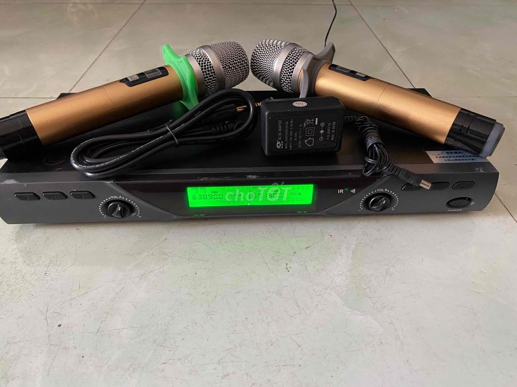 Micro không dây có tự ngắt sau 3s hoặc động tốt. Mua bán Tivi, Âm thanh tại Thành phố Dĩ An Bình Dương được đăng bởi mỷ huyền dỉ an BD hình 1