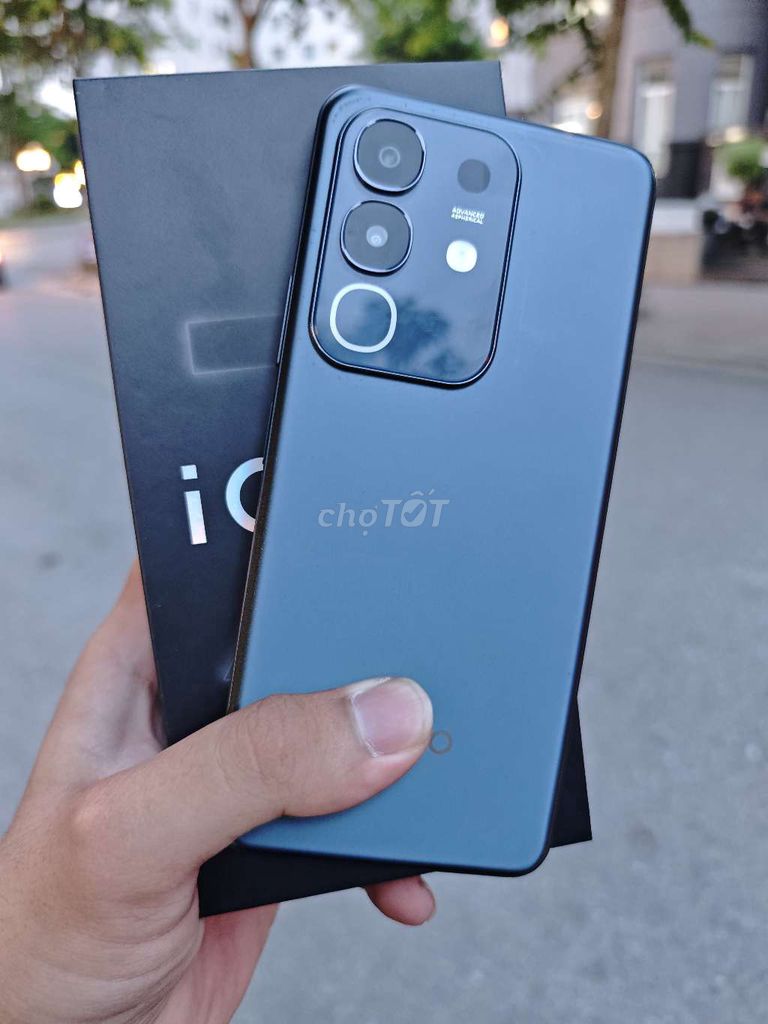 IQOO Z10x 8GB/128GB Đen Fullbox . Mua bán Điện thoại tại Quận Ba Đình Hà Nội được đăng bởi Chẻ na phone giá tốt  hình 1