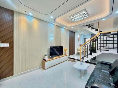 Nhà phố 40 m² · 3 PN · Đường Hoa Đào